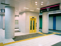 Accessible elevators for people with disabilities use